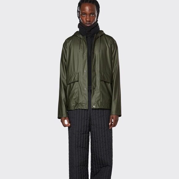 RAINS Short Hooded Raincoat Jacket Waterproof Evergreen UNISEX Sz LARGE - Picture 2 of 7